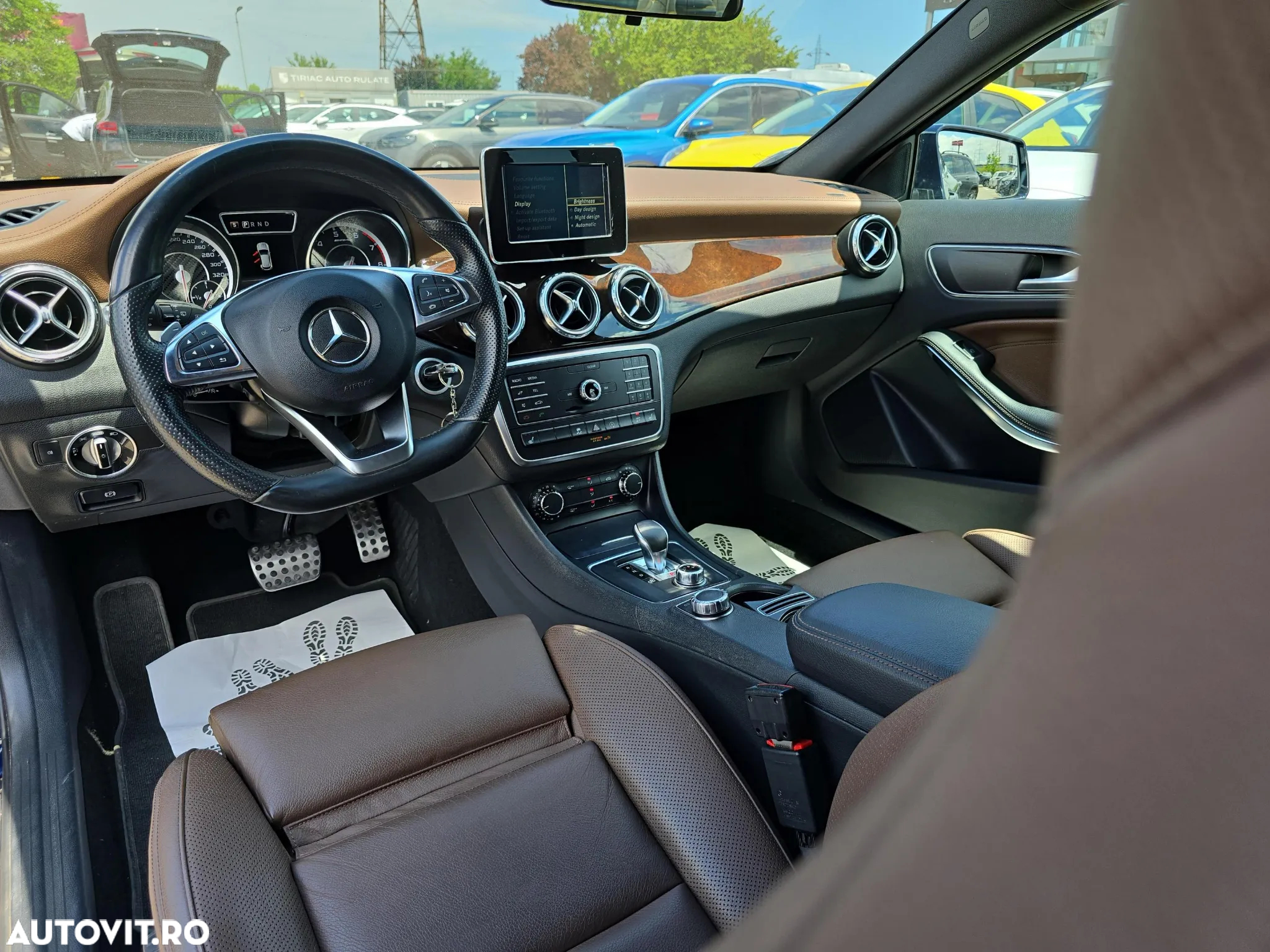 Mercedes-Benz GLA 45 AMG 4MATIC Aut. - 26