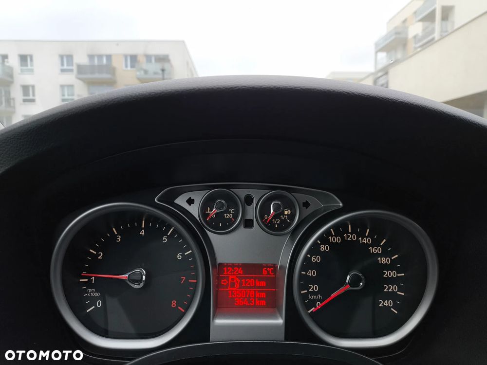 Ford Focus 1.6 Comfort - 13