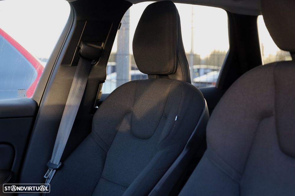 Volvo XC 60 2.0 T6 PHEV Inscription Expression AWD - 8