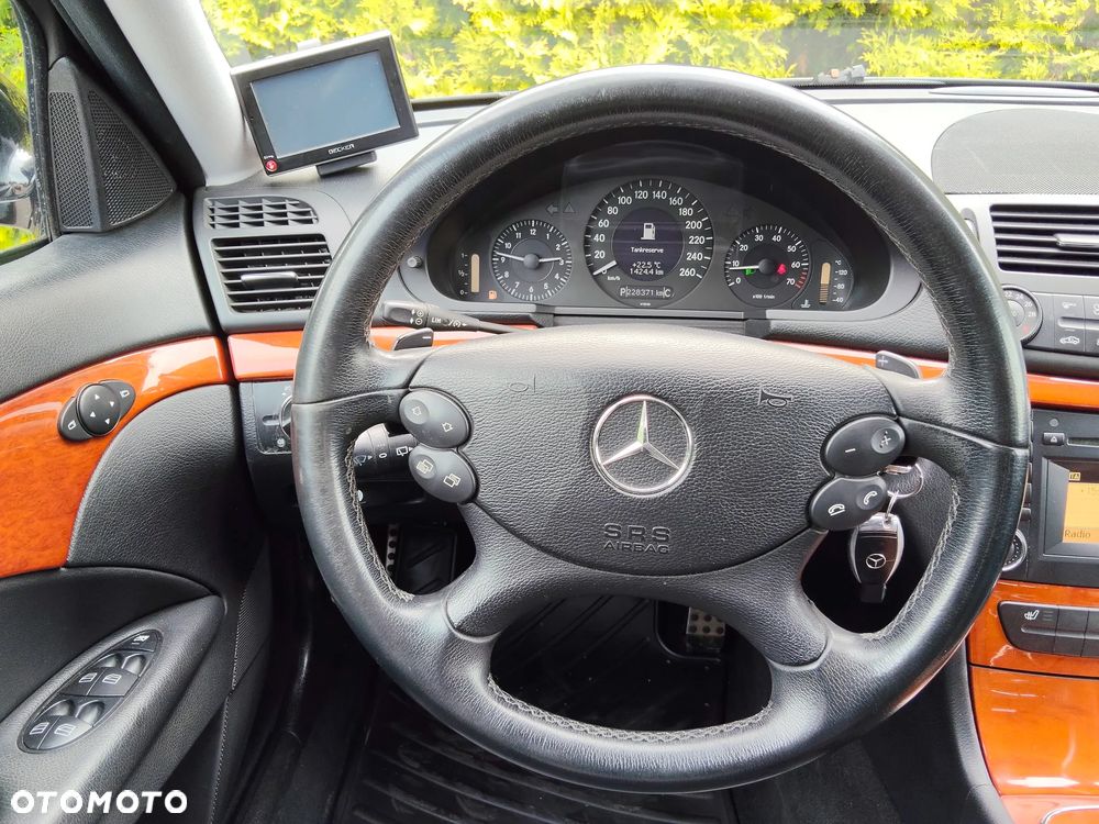 Mercedes-Benz Klasa E - 8