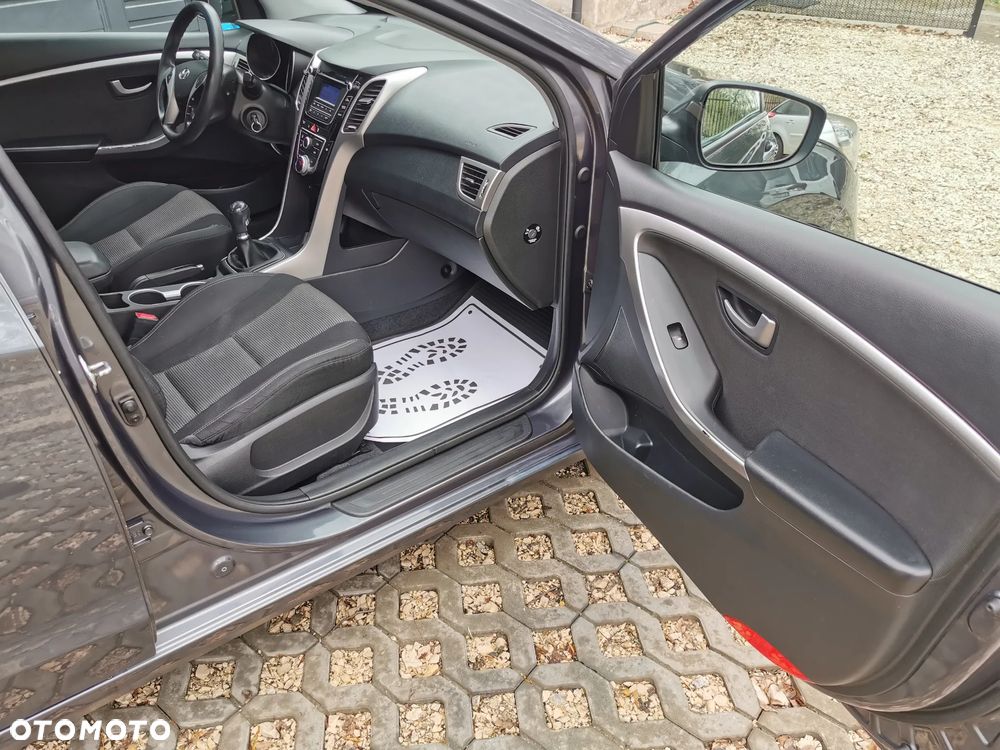 Hyundai i30 1.6 CRDi Comfort - 12