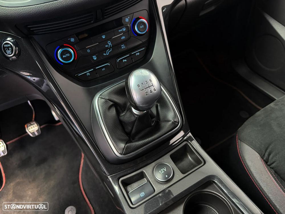 Ford Kuga 1.5 TDCi ST-Line - 25