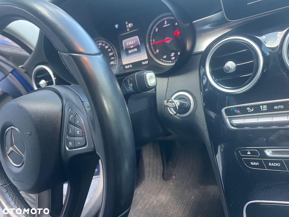 Mercedes-Benz Klasa C 220 (BlueTEC) d T 7G-TRONIC - 27