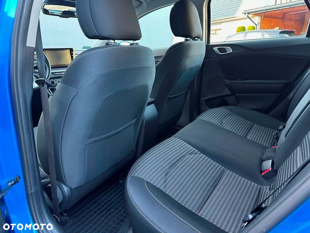 Kia Ceed 1.5 T-GDI M - 26