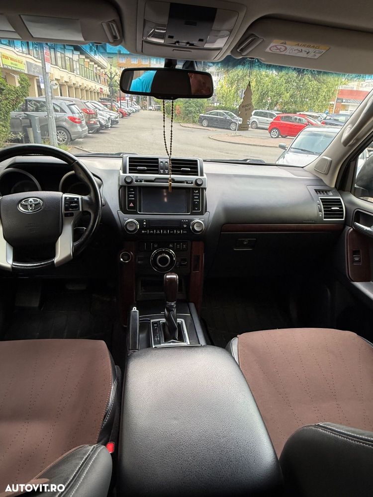 Toyota Land Cruiser 2.8l Turbo D-4D AVS Aut. Luxury - 8