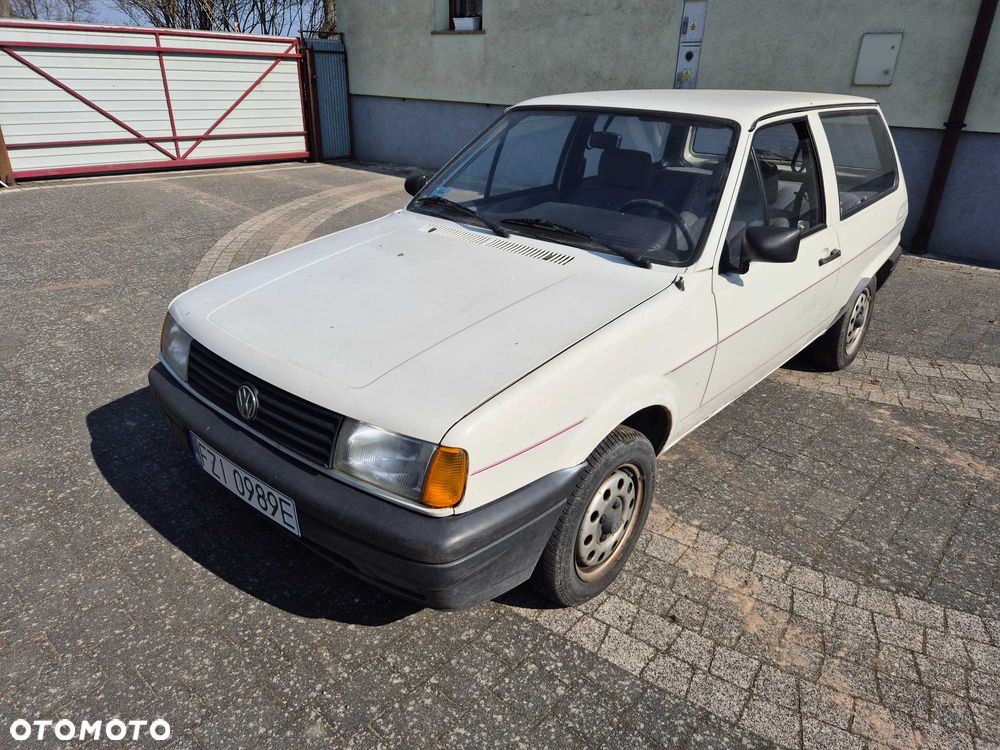 Volkswagen Polo - 1