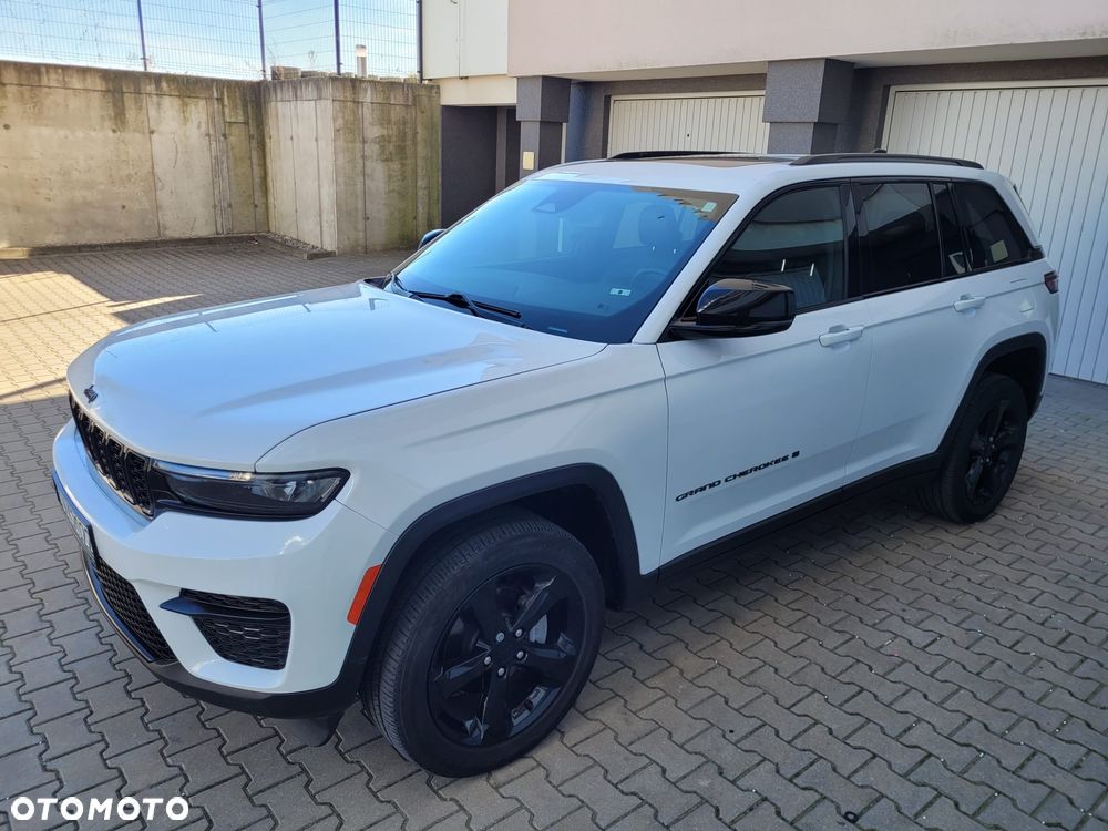 Jeep Grand Cherokee - 9