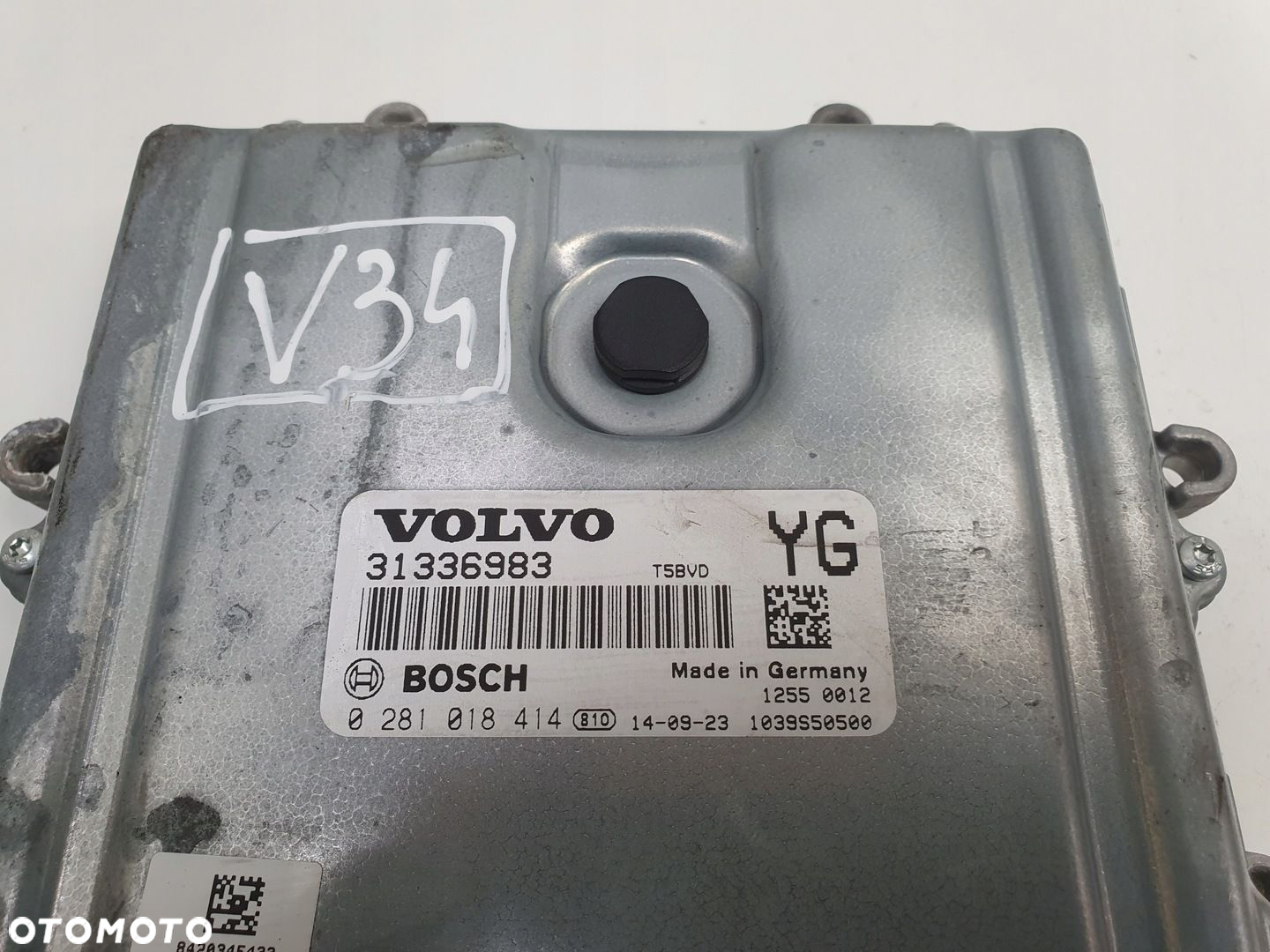 Volvo V40 II 2.0 D3 STEROWNIK SILNIKA komputer 31336983 0281018414 - 2