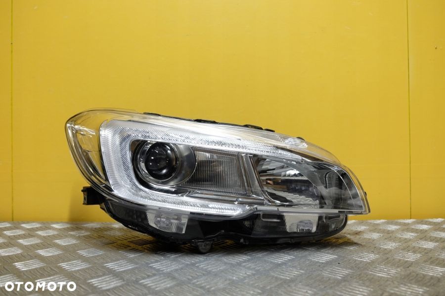 SUBARU IMPREZA WRX STI LEVORG 2015- REFLEKTOR LAMPA LED R EU - 1
