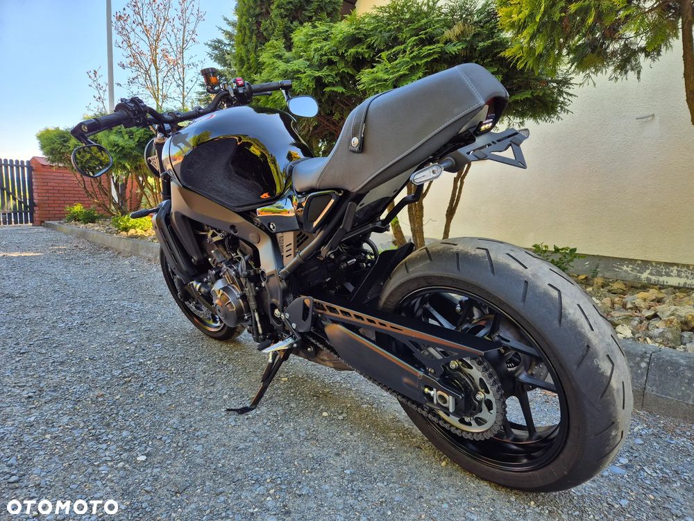 Yamaha XSR - 16