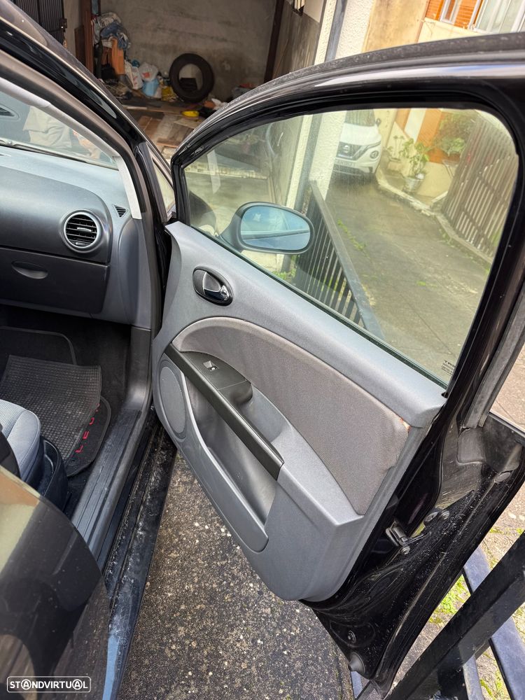 SEAT Leon 1.9 TDI DPF Sport Limited - 13