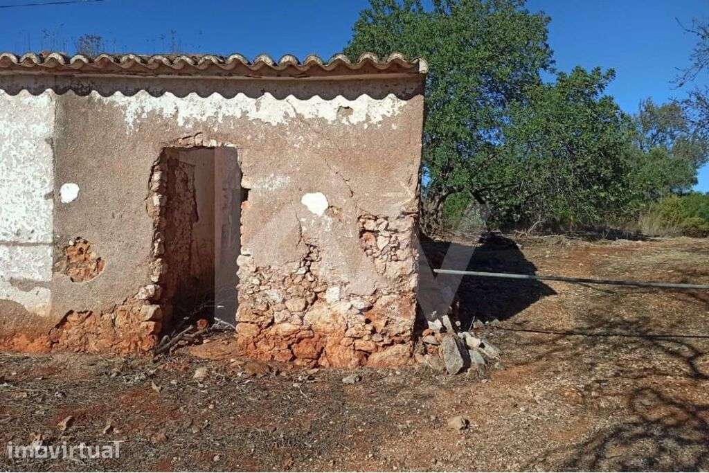 Ruina com Terreno de um hectare em Paderne, Albufeira - Venda - Grande imagem: 5/14