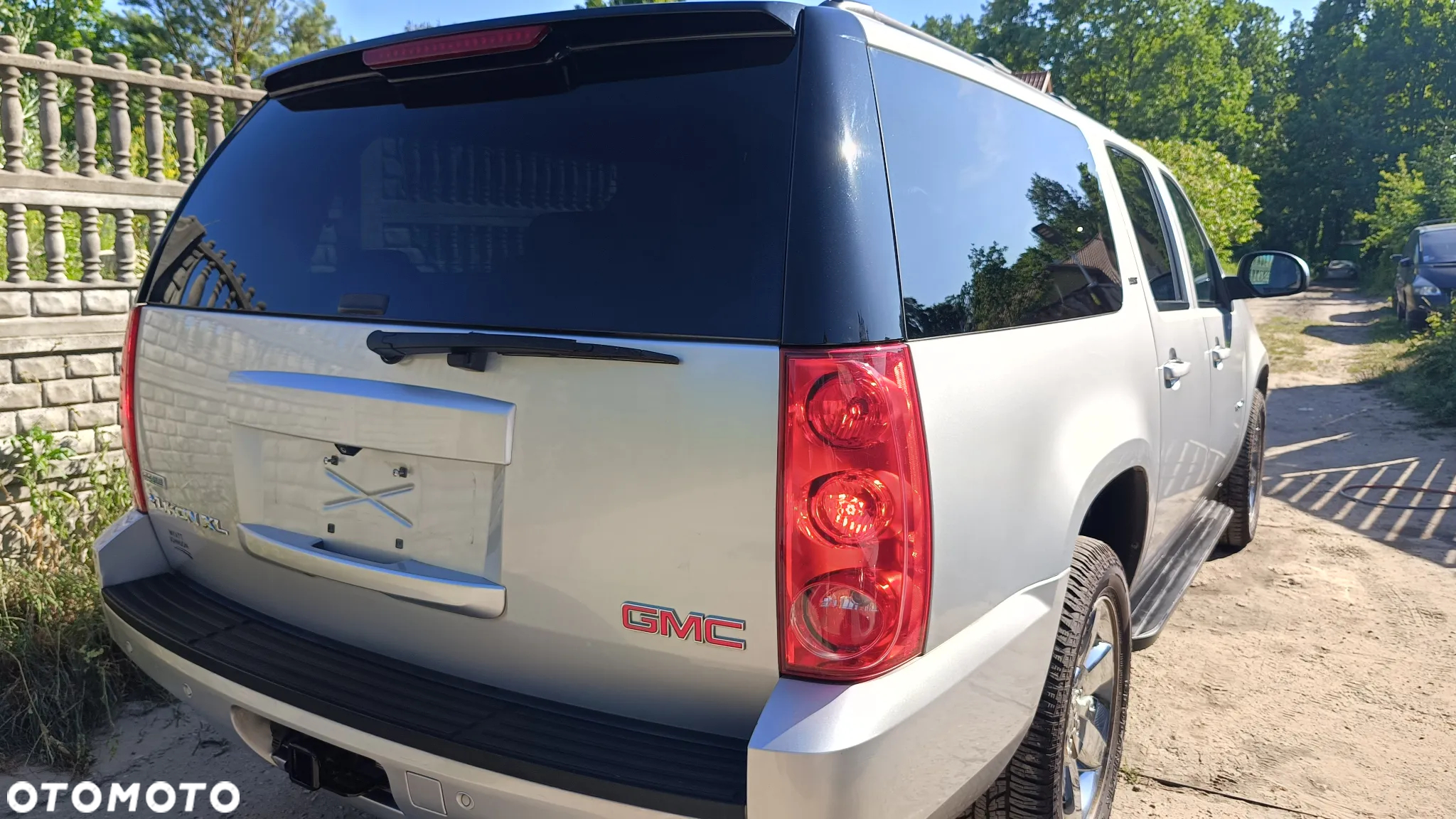 GMC Yukon - 4