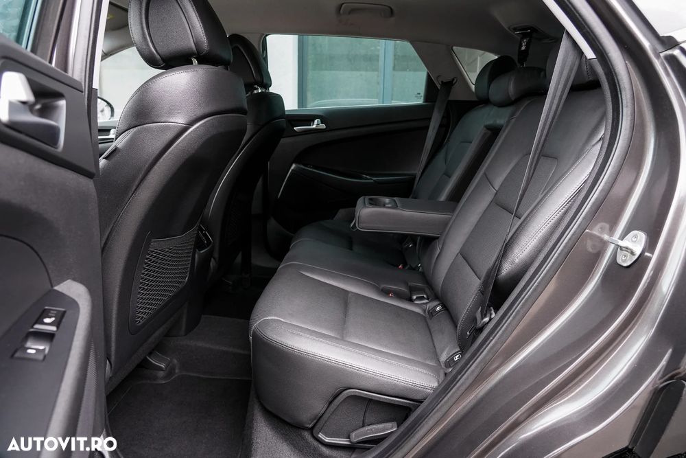 Hyundai Tucson 2.0 CRDI 4WD 6MT Premium - 8