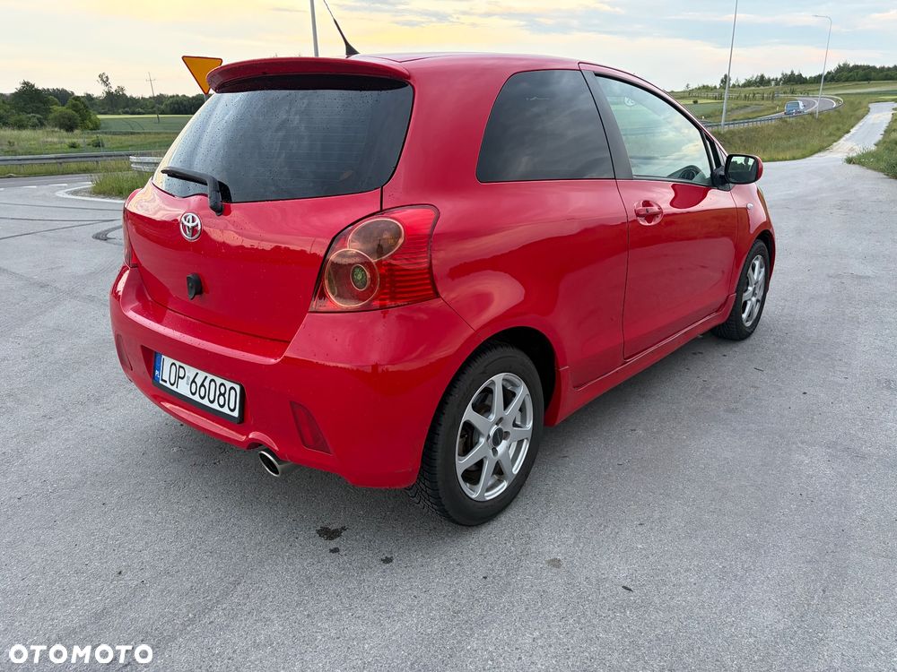 Toyota Yaris 1.8 VVT-i TS - 4
