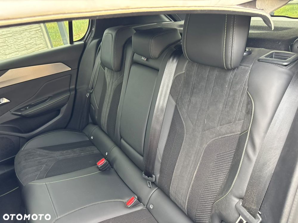 Peugeot 308 BlueHDi 130 EAT8 GT - 14