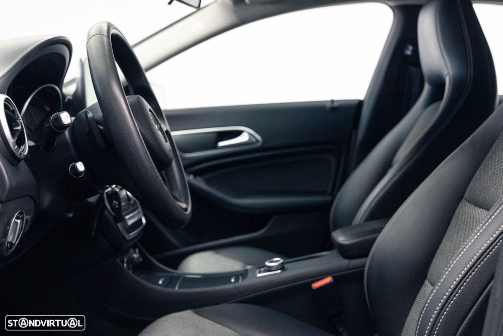 Mercedes-Benz CLA 200 d Shooting Brake Urban Aut. - 18