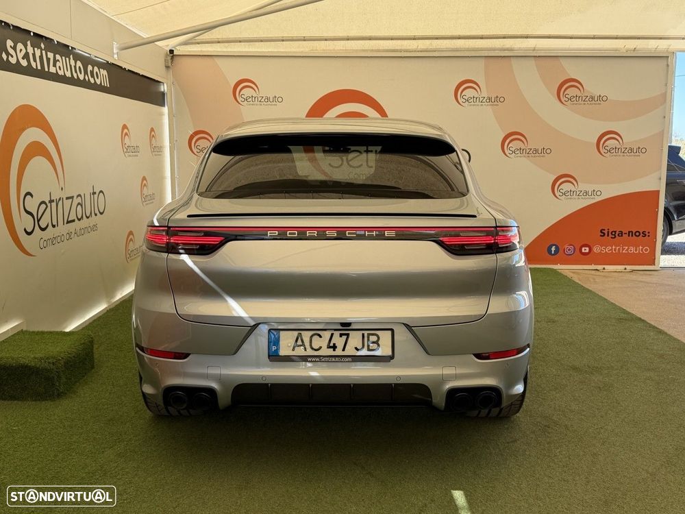 Porsche Cayenne Coupé E-Hybrid - 5