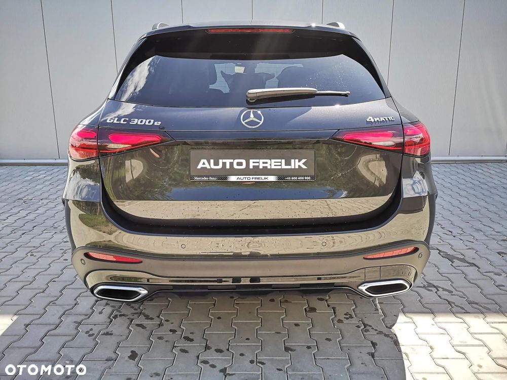 Mercedes-Benz GLC 300 e PHEV 4-Matic AMG Line - 6