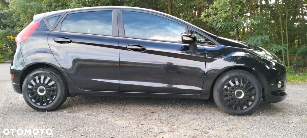 Ford Fiesta - 23