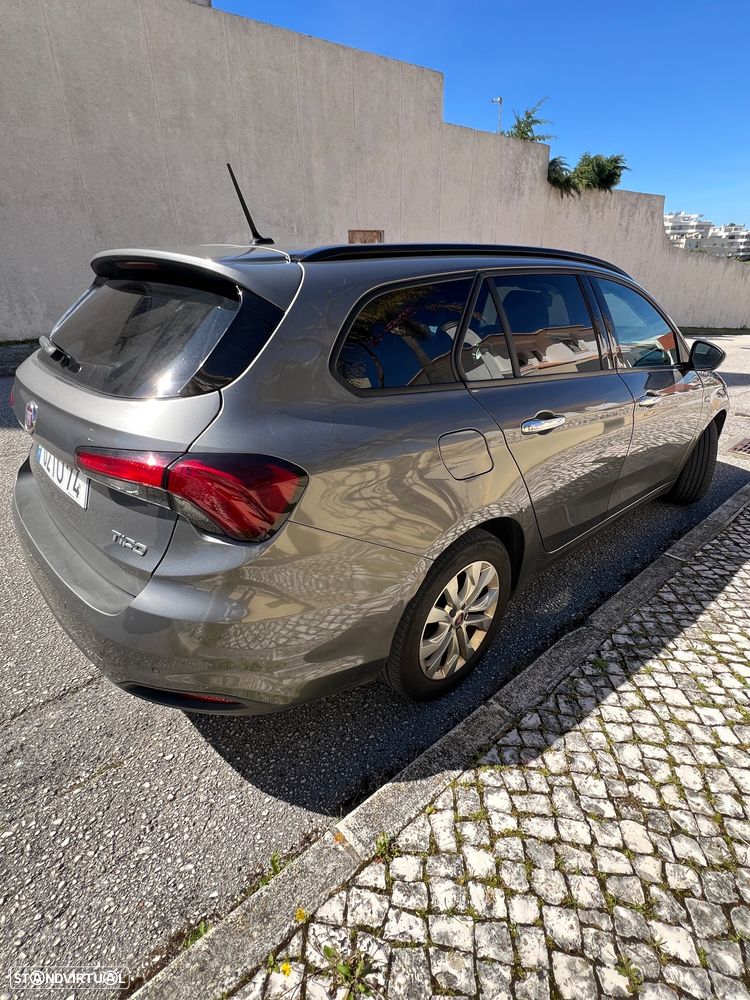 Fiat Tipo Station Wagon 1.3 M-Jet Lounge Tech J17 - 6