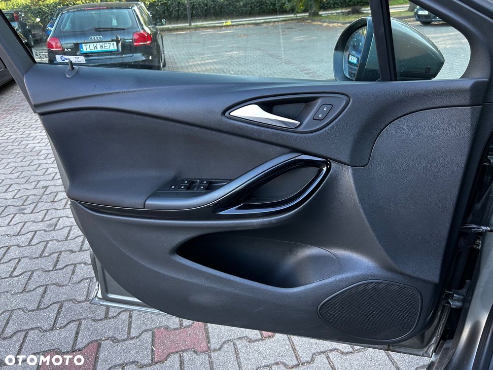 Opel Astra 1.4 Turbo Dynamic - 11