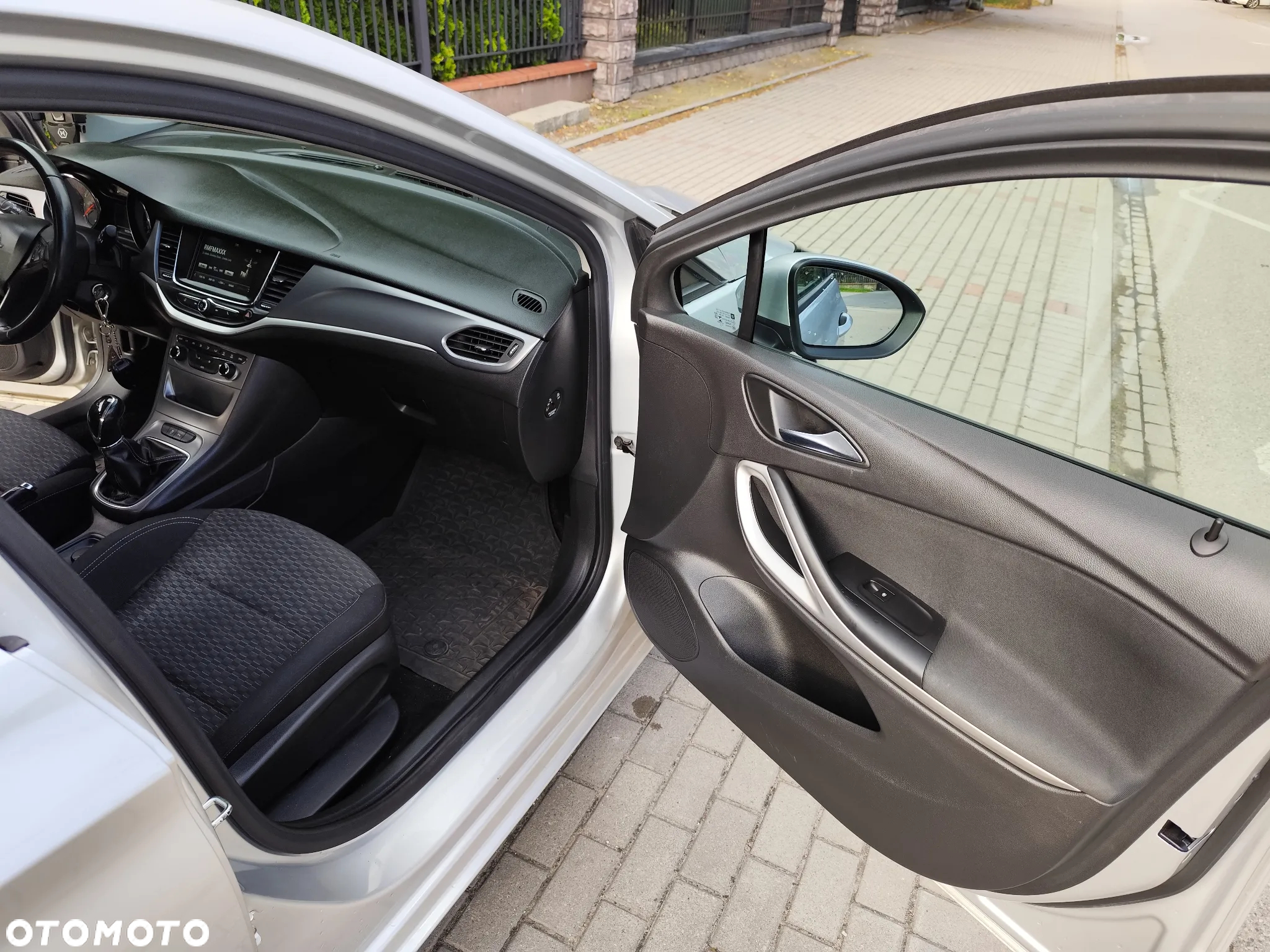 Opel Astra V 1.4 T Dynamic - 15