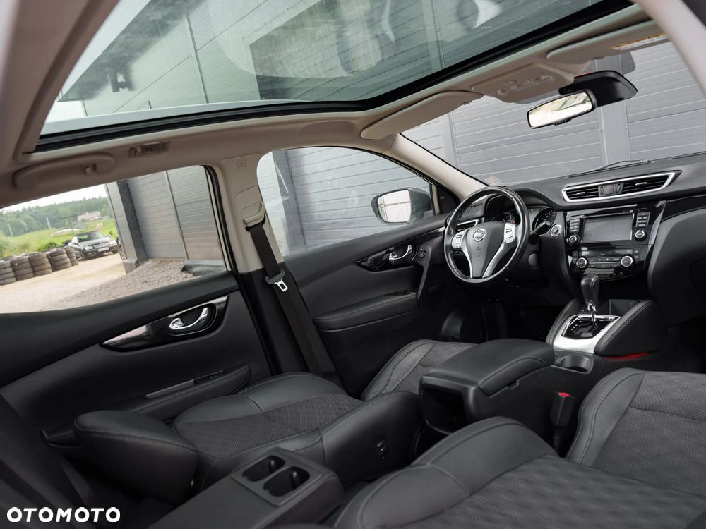 Nissan Qashqai 1.6 dCi Xtronic TEKNA+ - 18