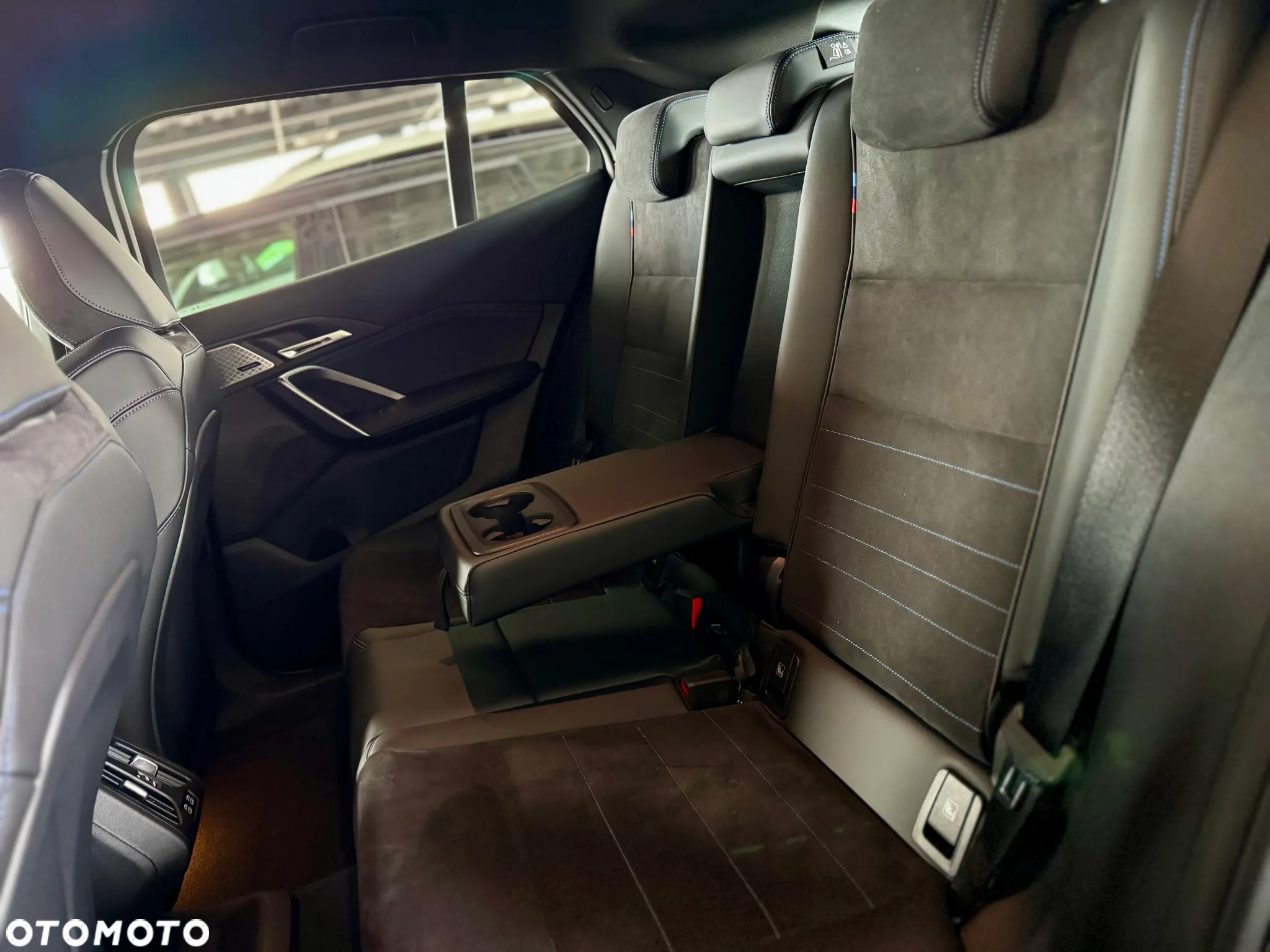BMW iX2 eDrive20 66.5kWh M Sport - 30