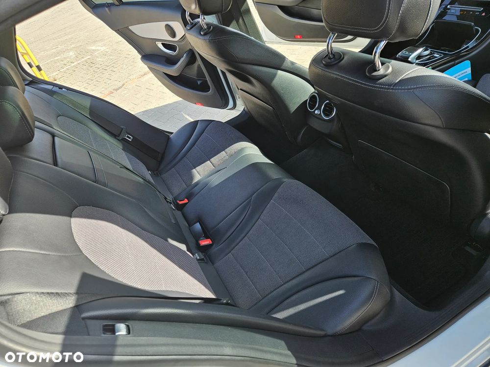 Mercedes-Benz Klasa C 200 (BlueTEC) d 7G-TRONIC Exclusive - 16