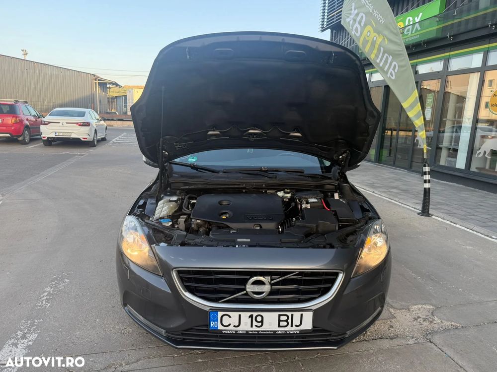 Volvo V40 D2 - 9