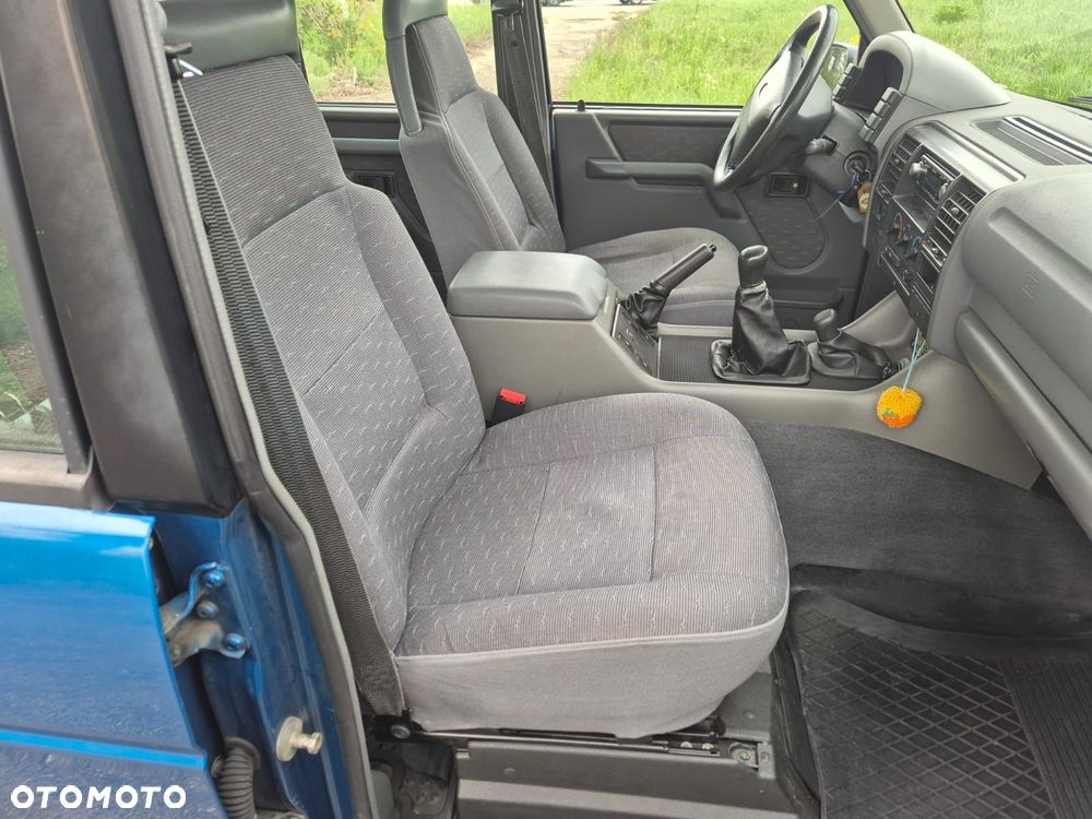 Land Rover Discovery - 3