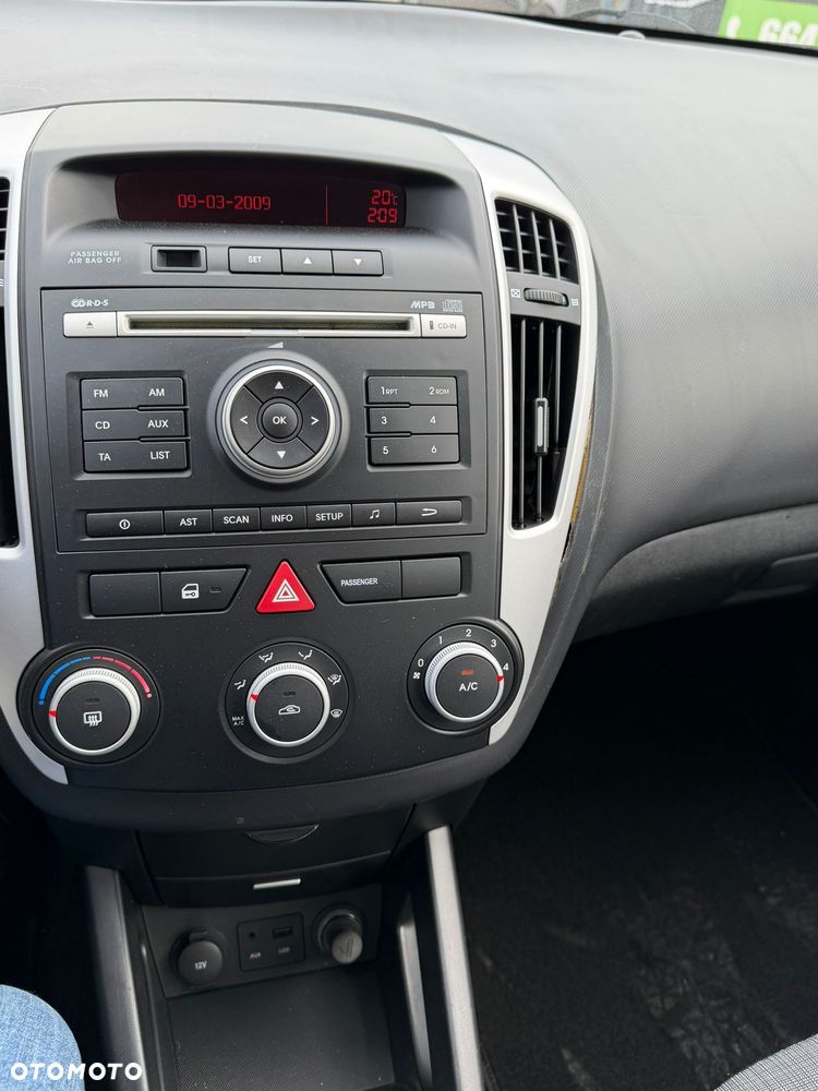 Kia Ceed 1.4 CVVT Attract - 18