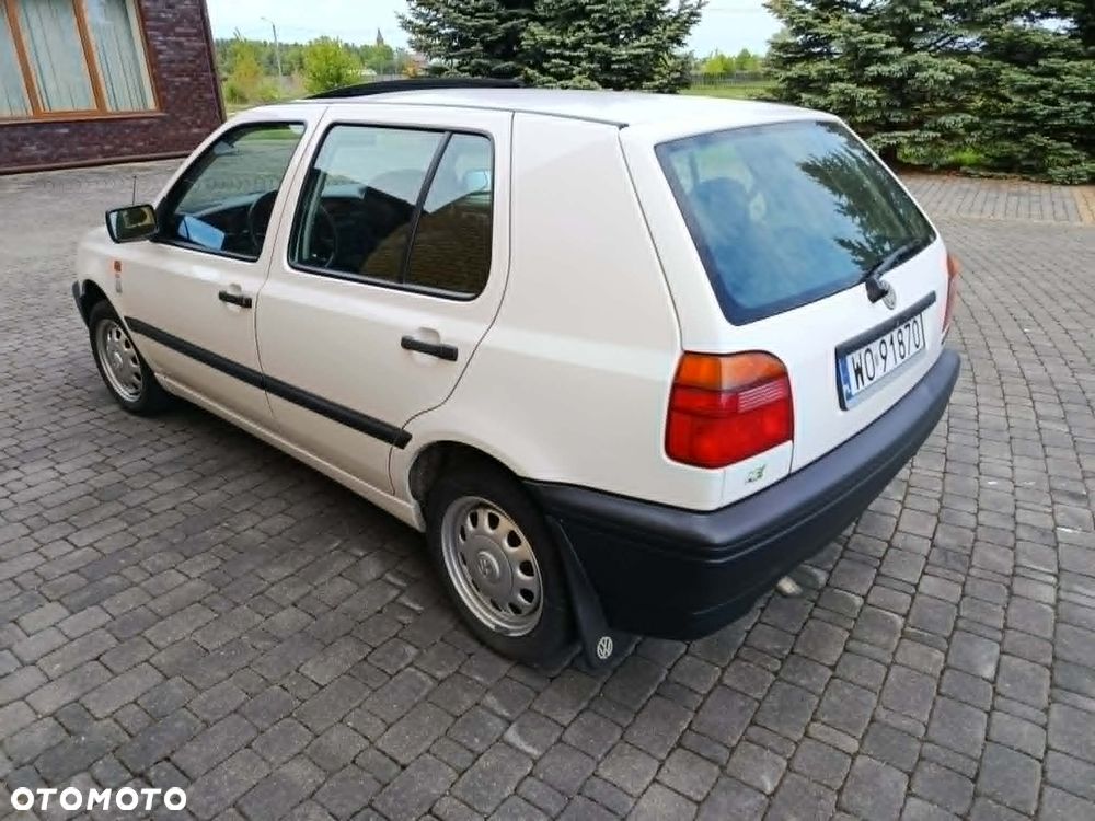 Volkswagen Golf 1.9 CL D - 4
