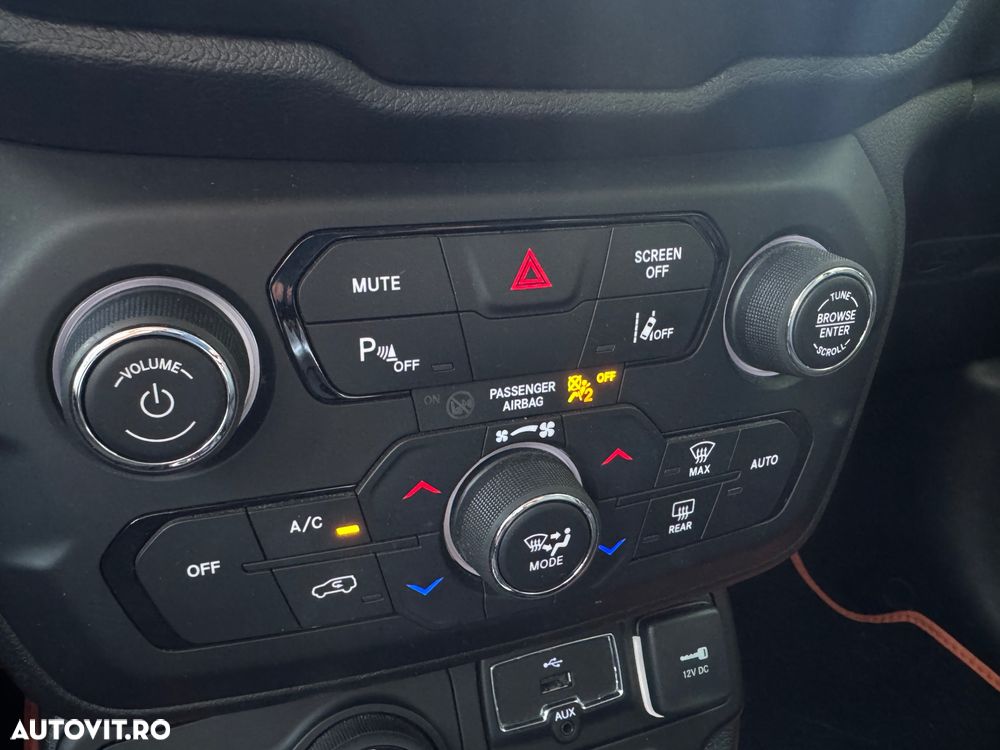 Jeep Renegade 1.3T 4xe AT6 PHEV Limited - 8