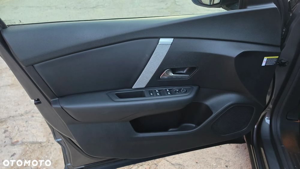 Citroën C4 PureTech 130 Stop&Start FEEL PACK - 30
