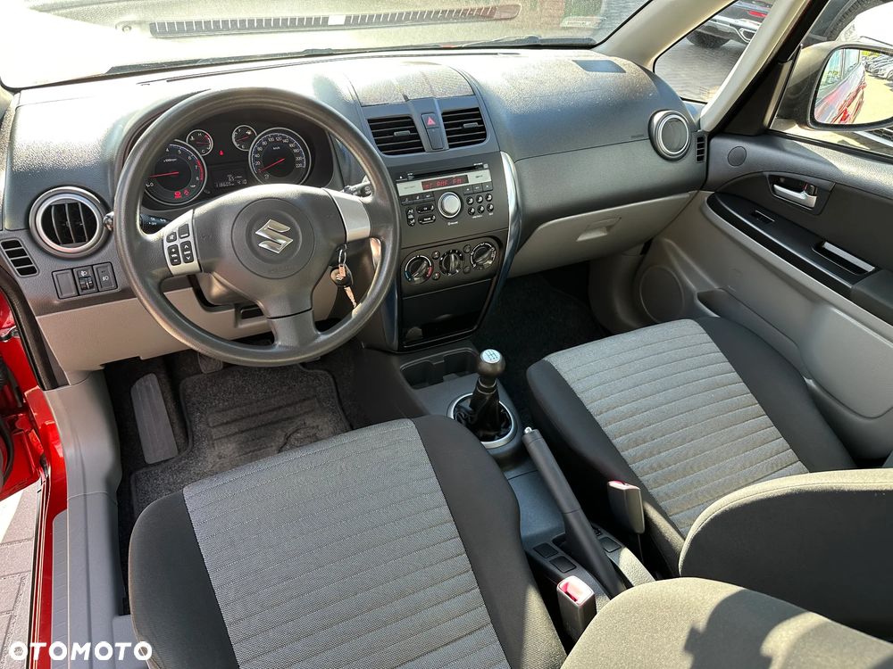 Suzuki SX4 - 8