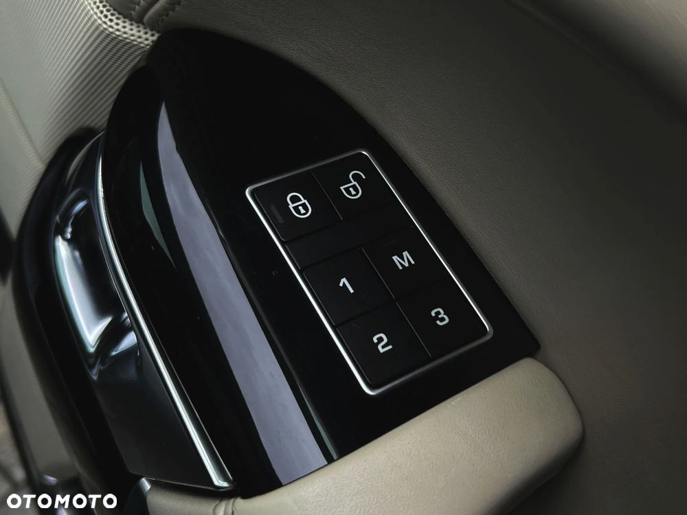 Land Rover Range Rover 4.4SD V8 LWB SV AB - 21