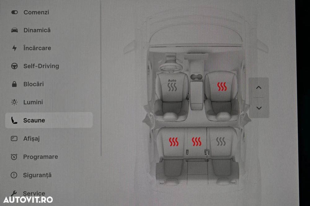 Tesla Model Y AWD Performance - 9