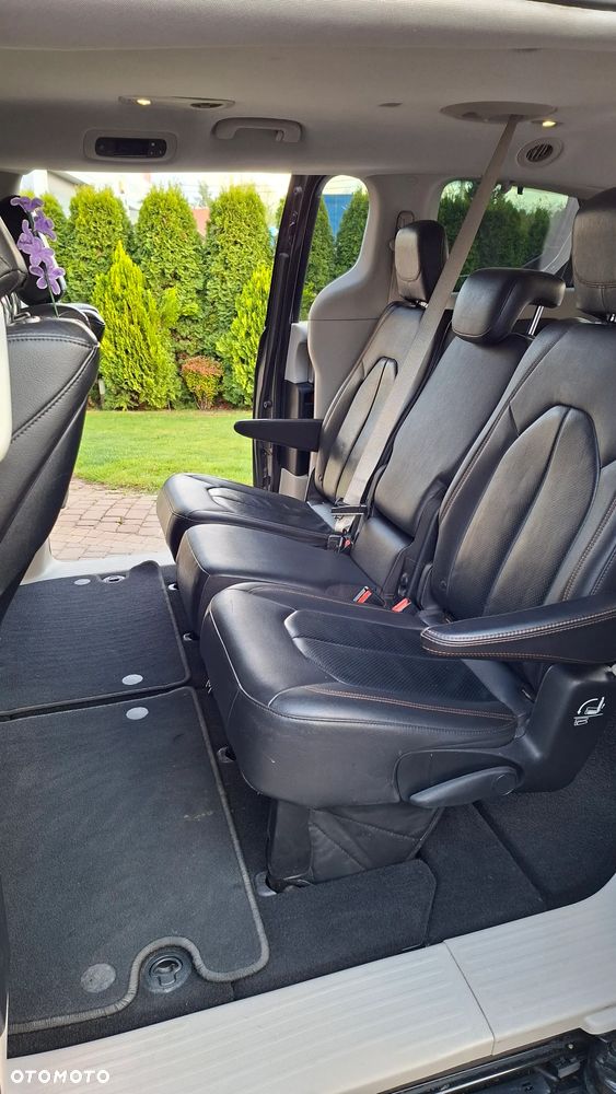 Chrysler Pacifica - 19