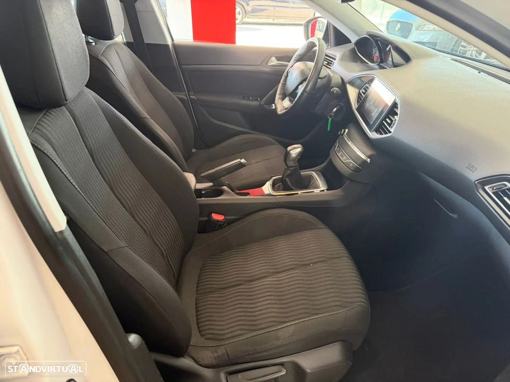 Peugeot 308 SW BlueHDi 100 Stop & Start Nível 1 Business-Line - 21