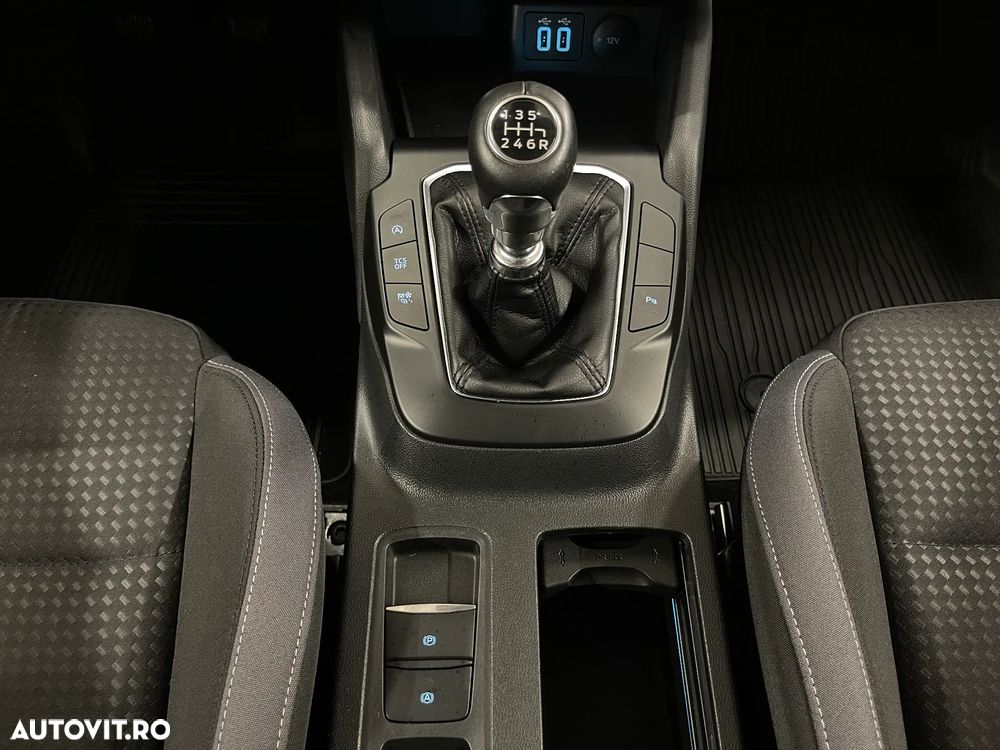 Ford Focus 1.0 EcoBoost Connected - 23