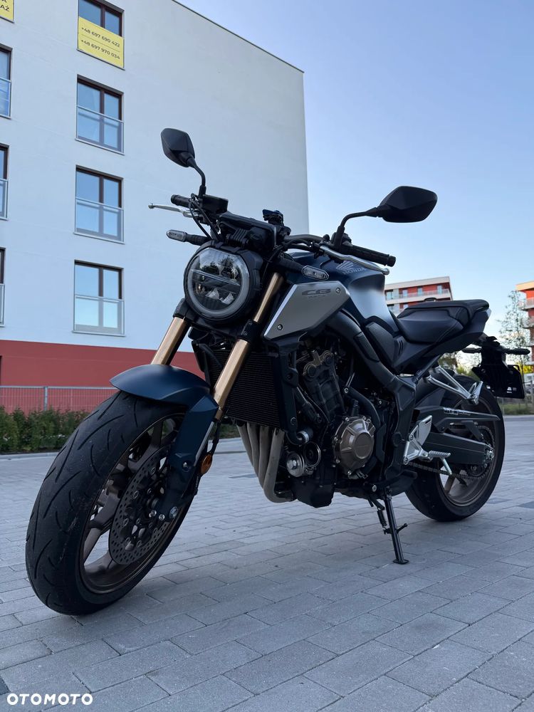 Honda CB - 33