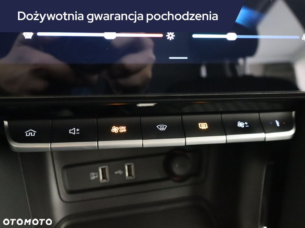 MG ZS - 21