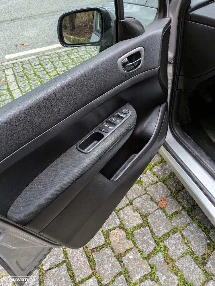 Peugeot 307 Break 1.4 HDi XS - 16