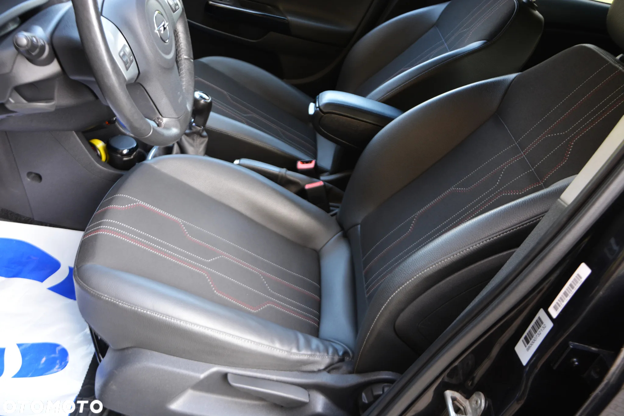 Opel Corsa 1.2 16V EcoFLEX 150 Jahre - 11