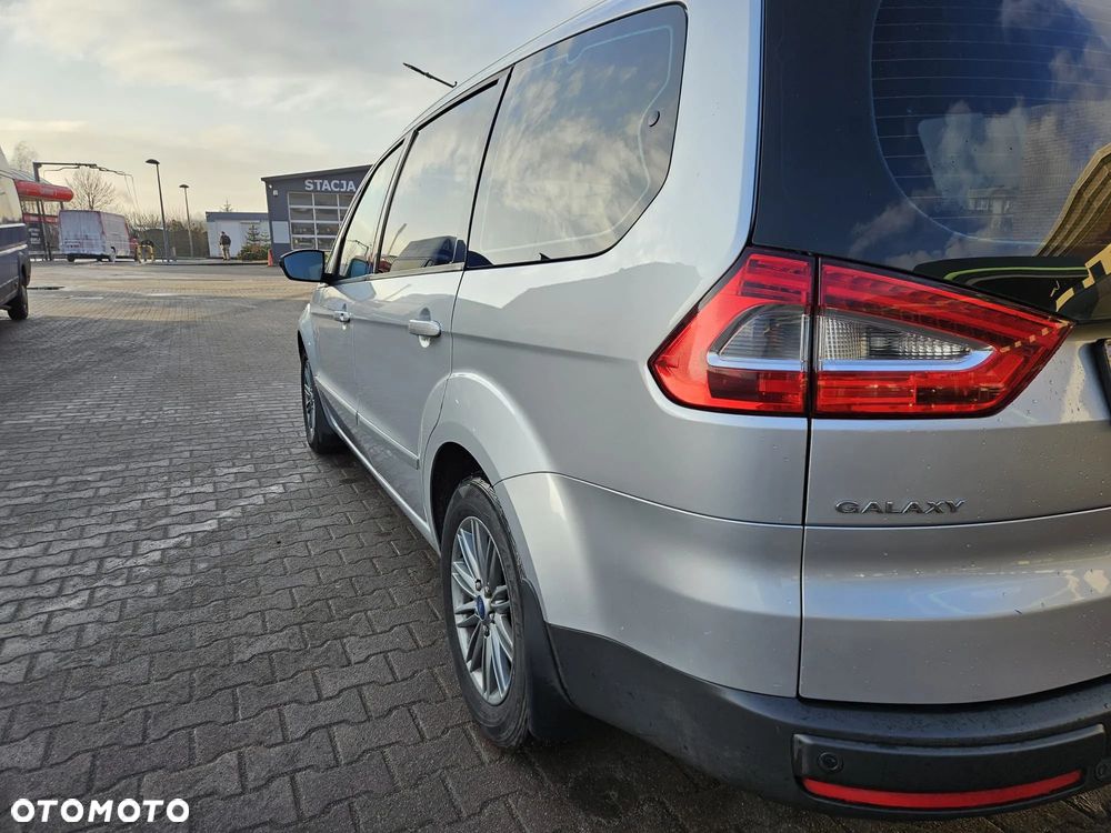 Ford Galaxy - 14