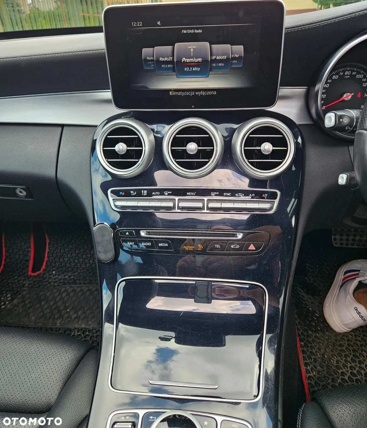 Mercedes-Benz Klasa C 250 (BlueTEC) d 4Matic T 7G-TRONIC AMG Line - 3