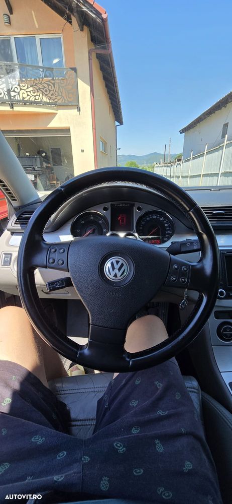 Volkswagen Passat 2.0 TDI 4Motion Individual Chrom - 6