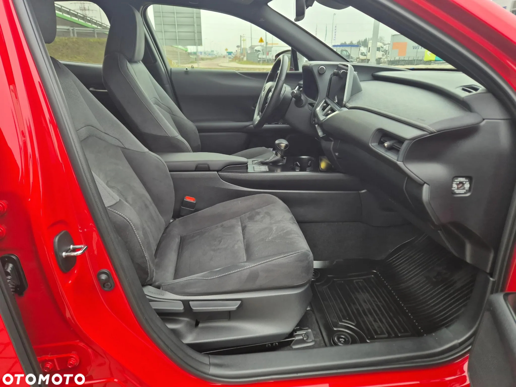 Lexus UX 200 GPF Business Edition 2WD - 21